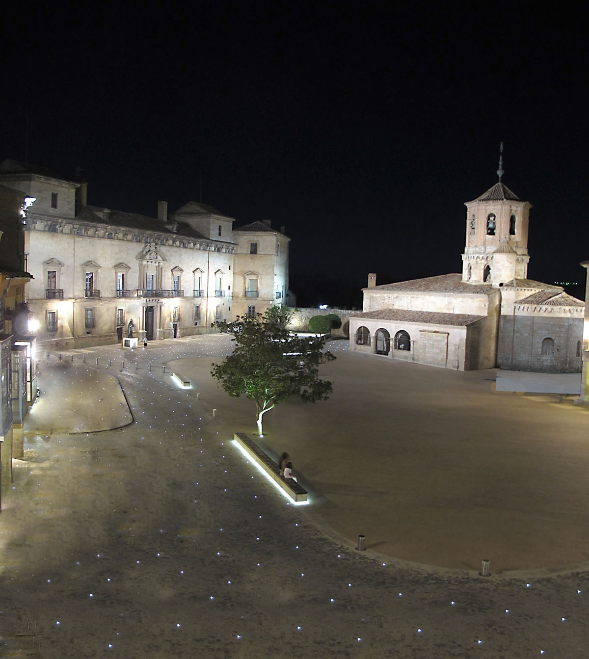 Iluminación Plaza Mayor de Almazán